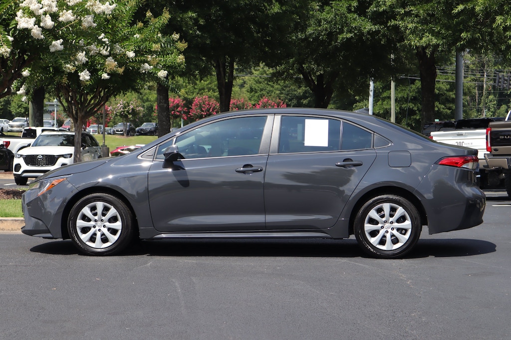 Used 2025 Toyota Corolla LE Sedan