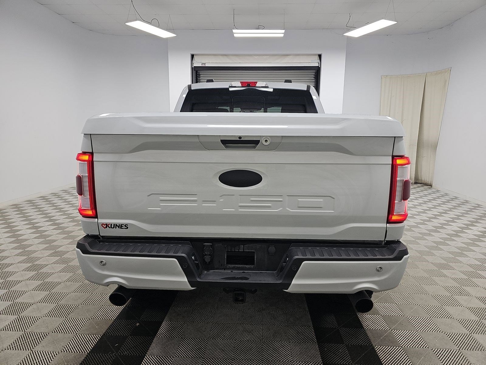 2021 Ford F-150 LARIAT photo 5