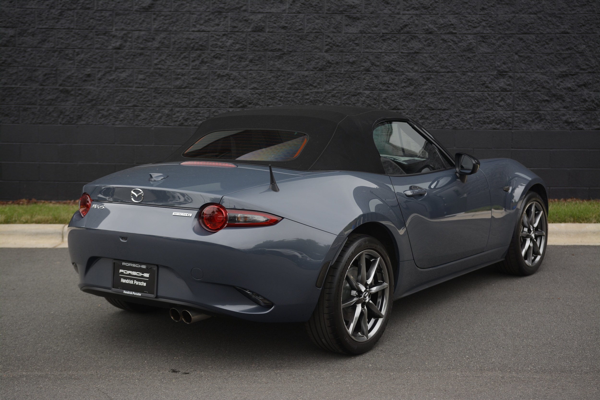 Mazda MX-5 Miata Grand Touring