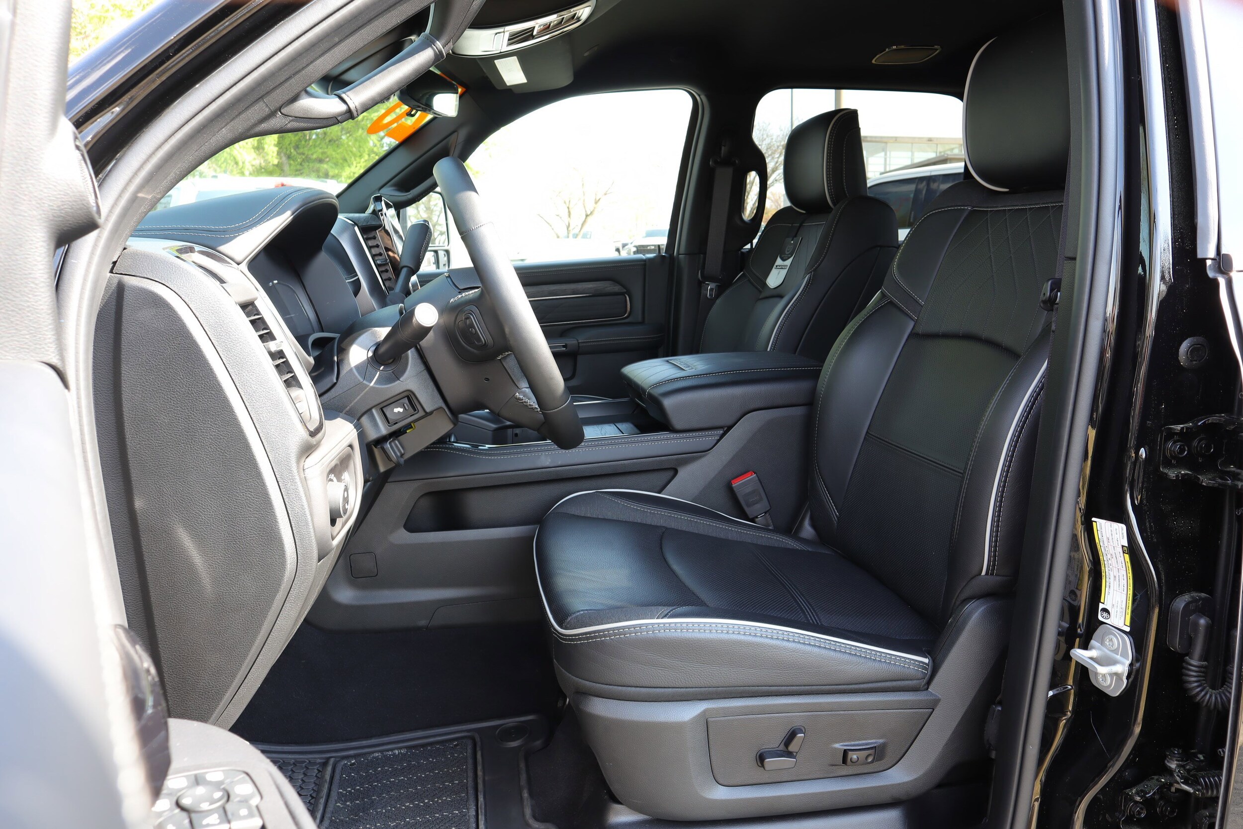 2026 Ram 2500 Limited photo 3