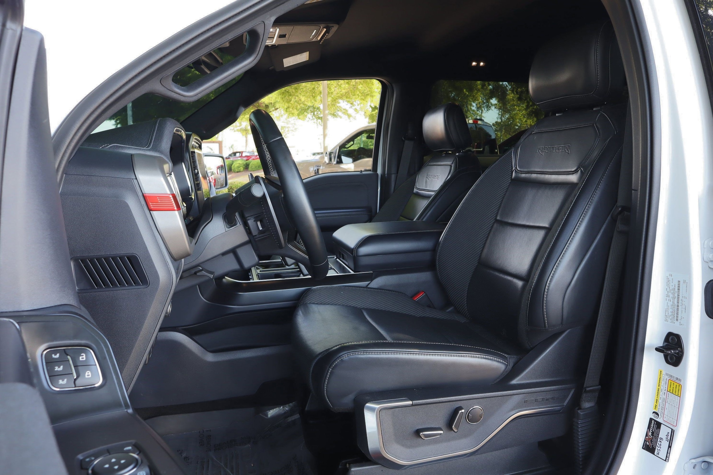 2022 Ford F-150 Raptor photo 3