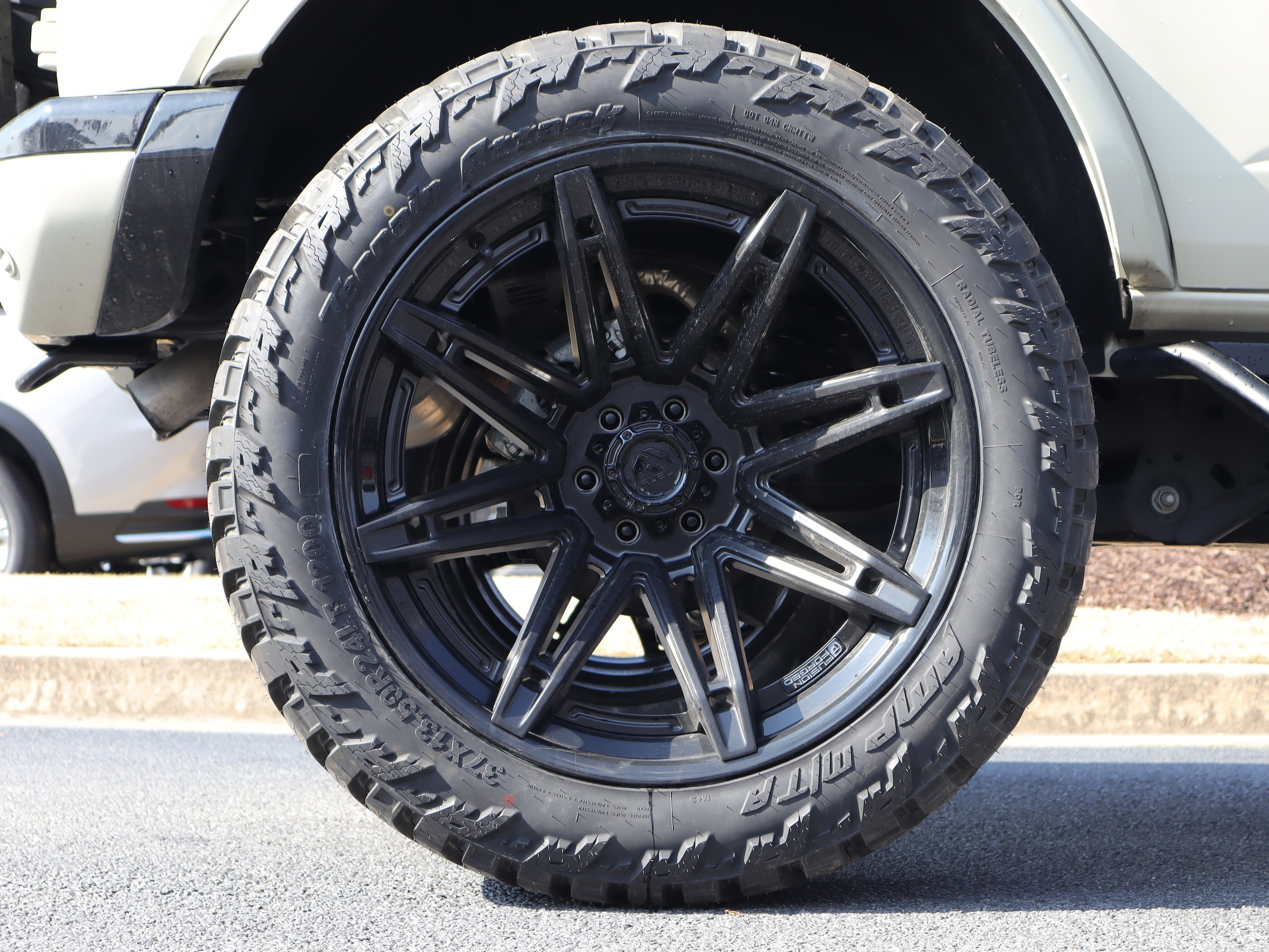 2025 Ford Bronco Badlands photo 6