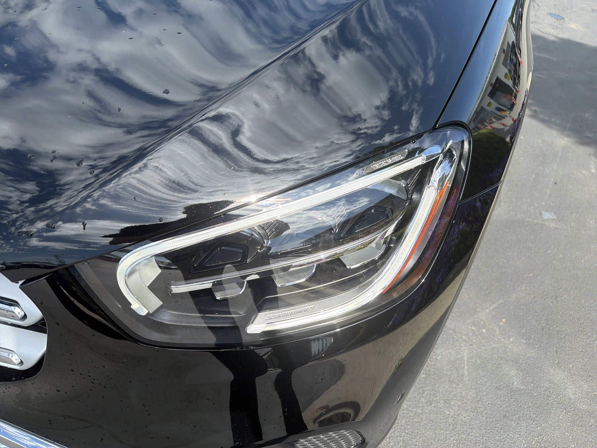 2022 Mercedes-Benz GLC 300 photo 5