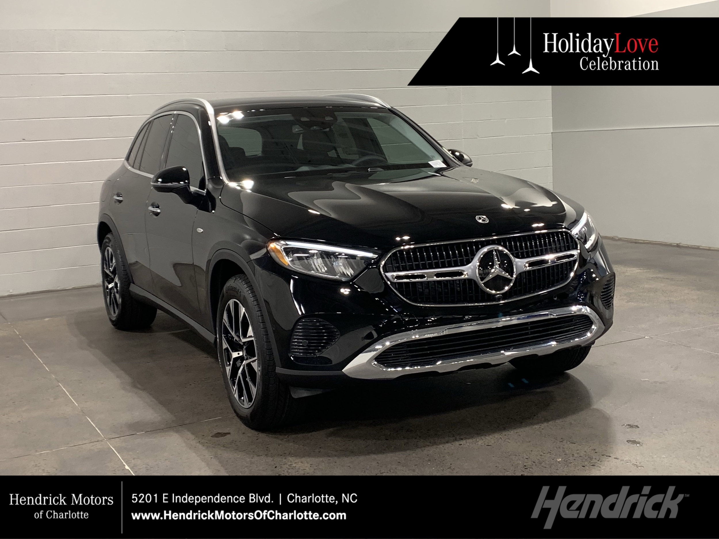 2025 Mercedes-Benz GLC Base's photo