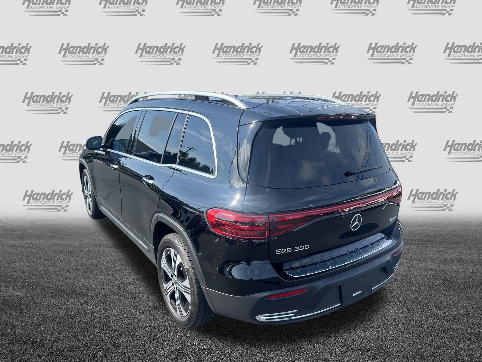 Mercedes-Benz EQB EQB 300