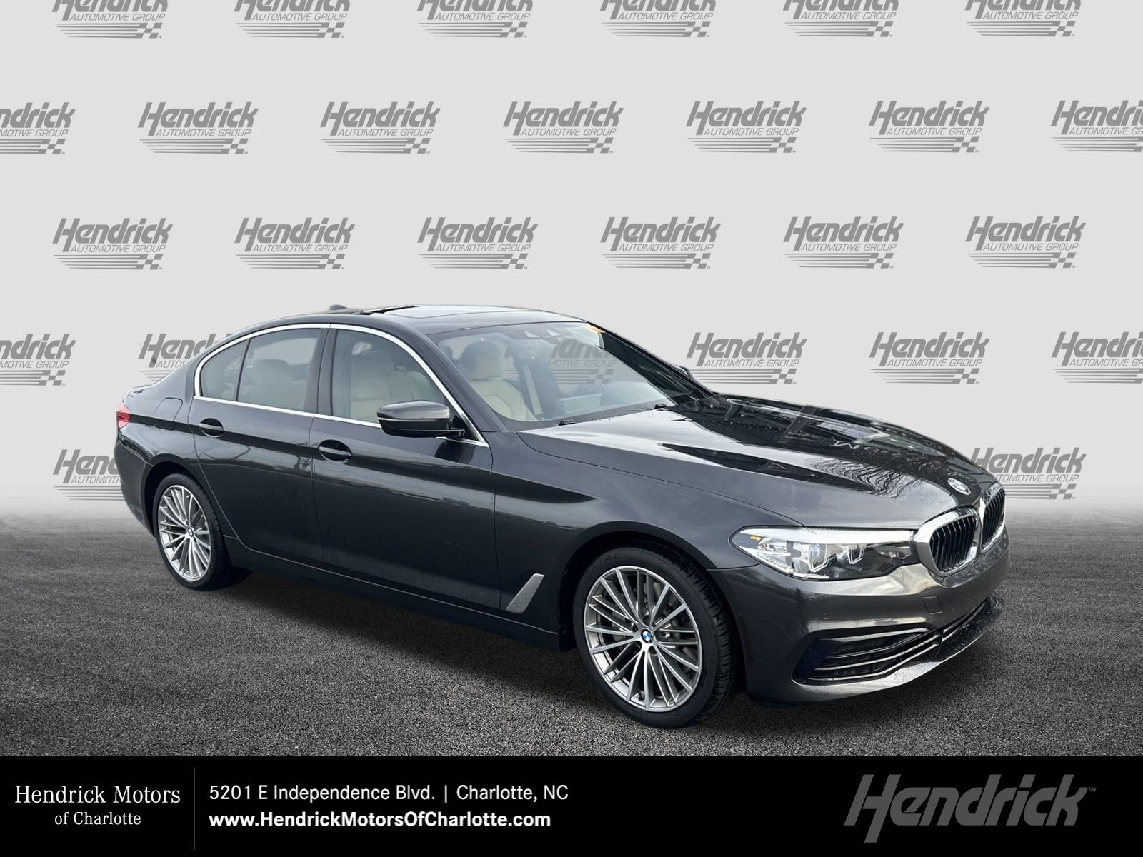 2019 BMW 5 Series 530i's photo
