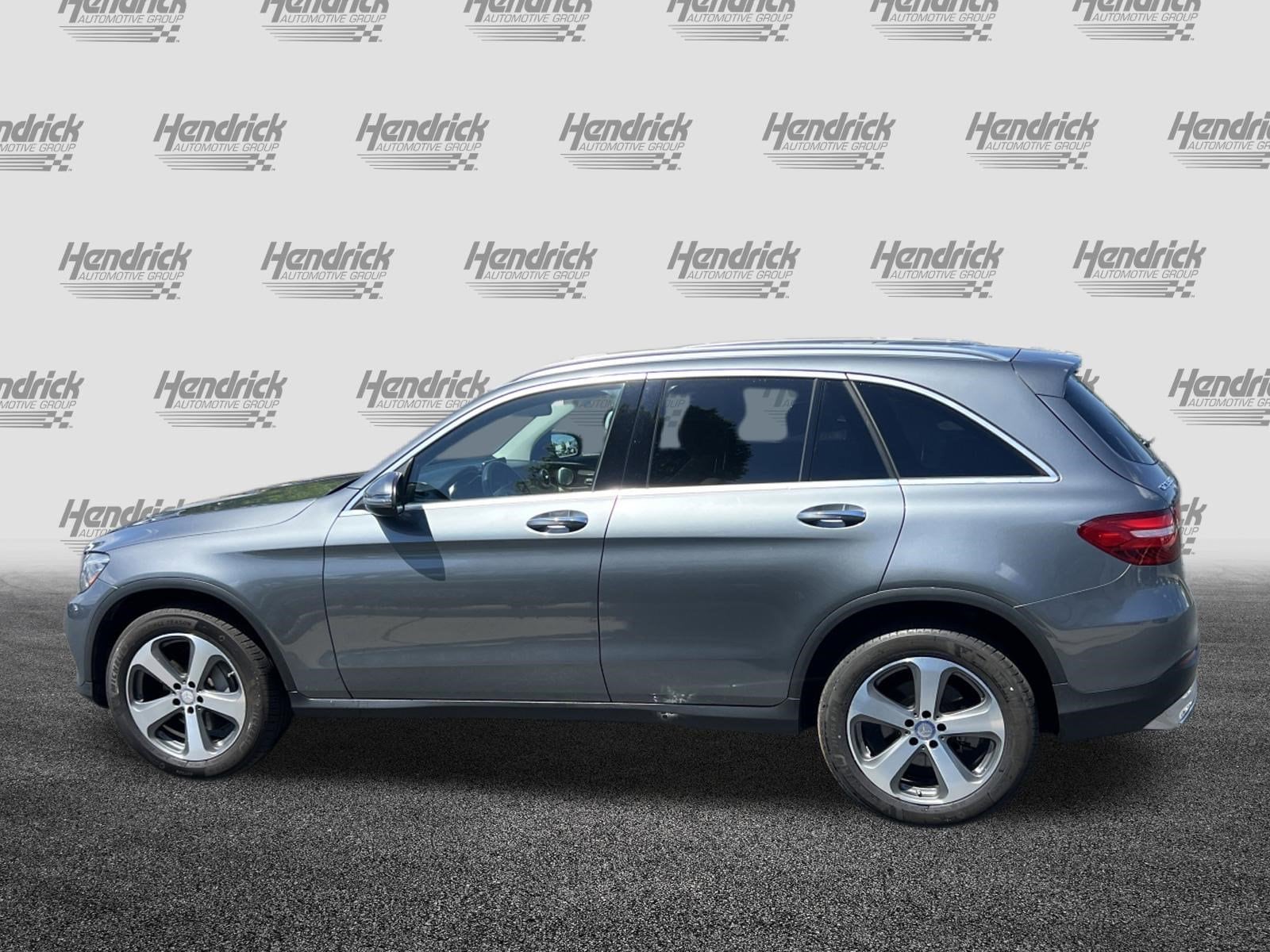 2017 Mercedes-Benz GLC 300 photo 6