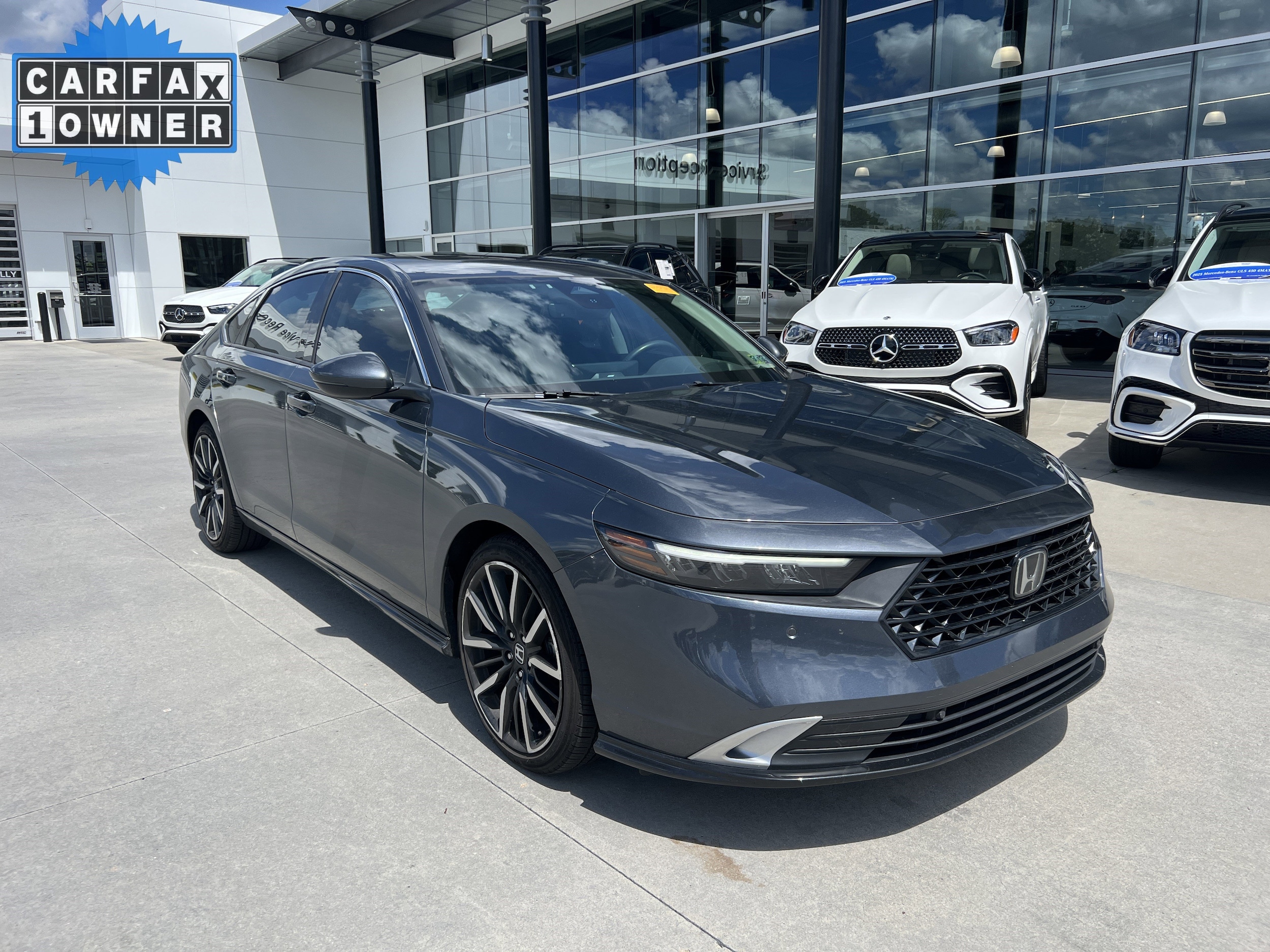 Used 2024 Honda Accord Hybrid Touring with VIN 1HGCY2F87RA032113 for sale in Northfield, Minnesota