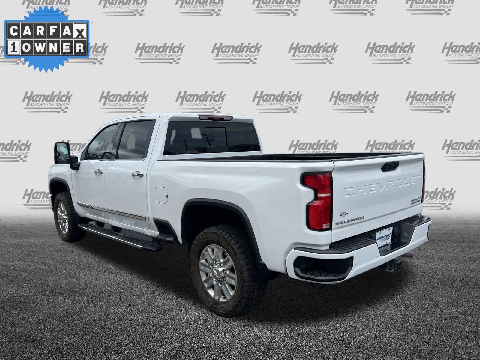 2024 Chevrolet Silverado 2500HD High Country photo 3