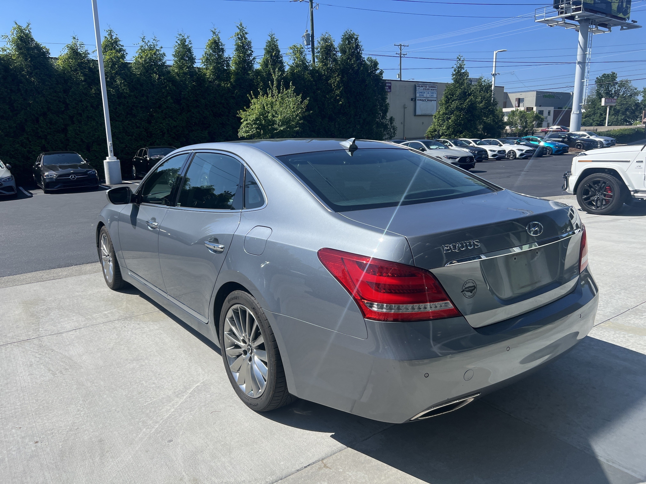 Hyundai Equus Signature
