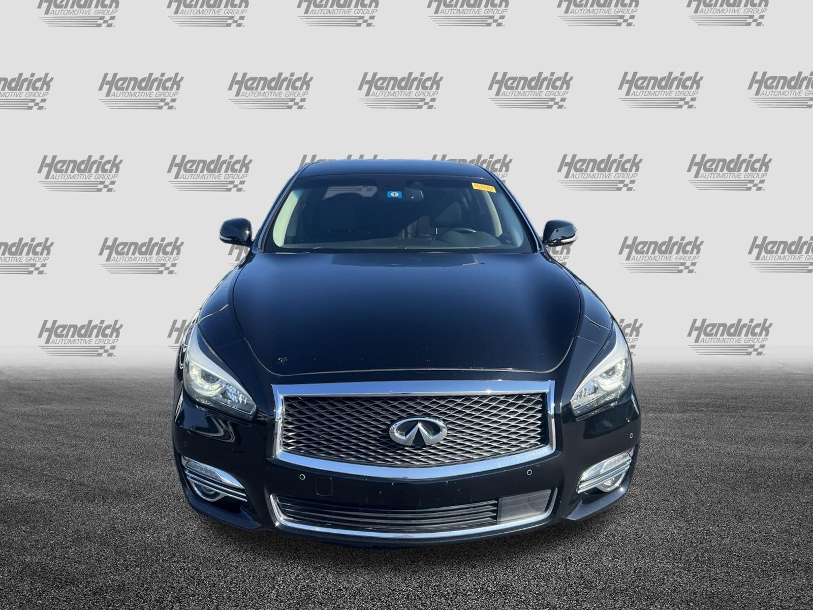 INFINITI Q70L 3.7