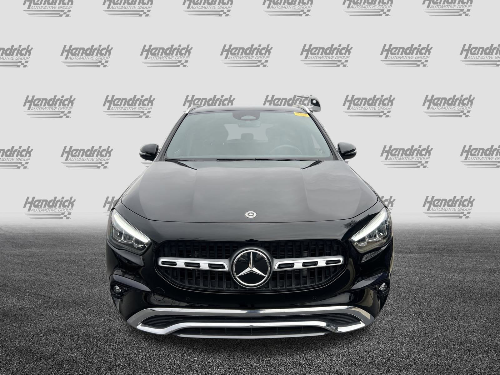 2025 Mercedes-Benz GLA 250 photo 2