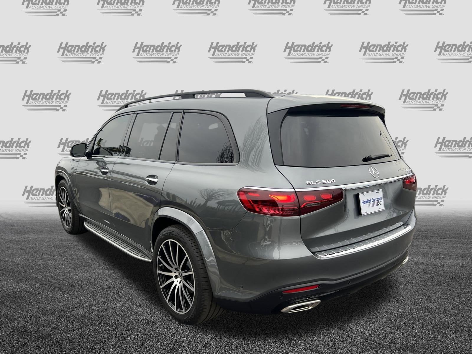 2026 Mercedes-Benz GLS GLS 580 photo 3