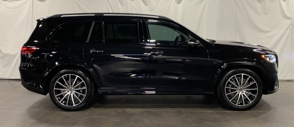 New 2026 Mercedes-Benz GLS 450 SUV