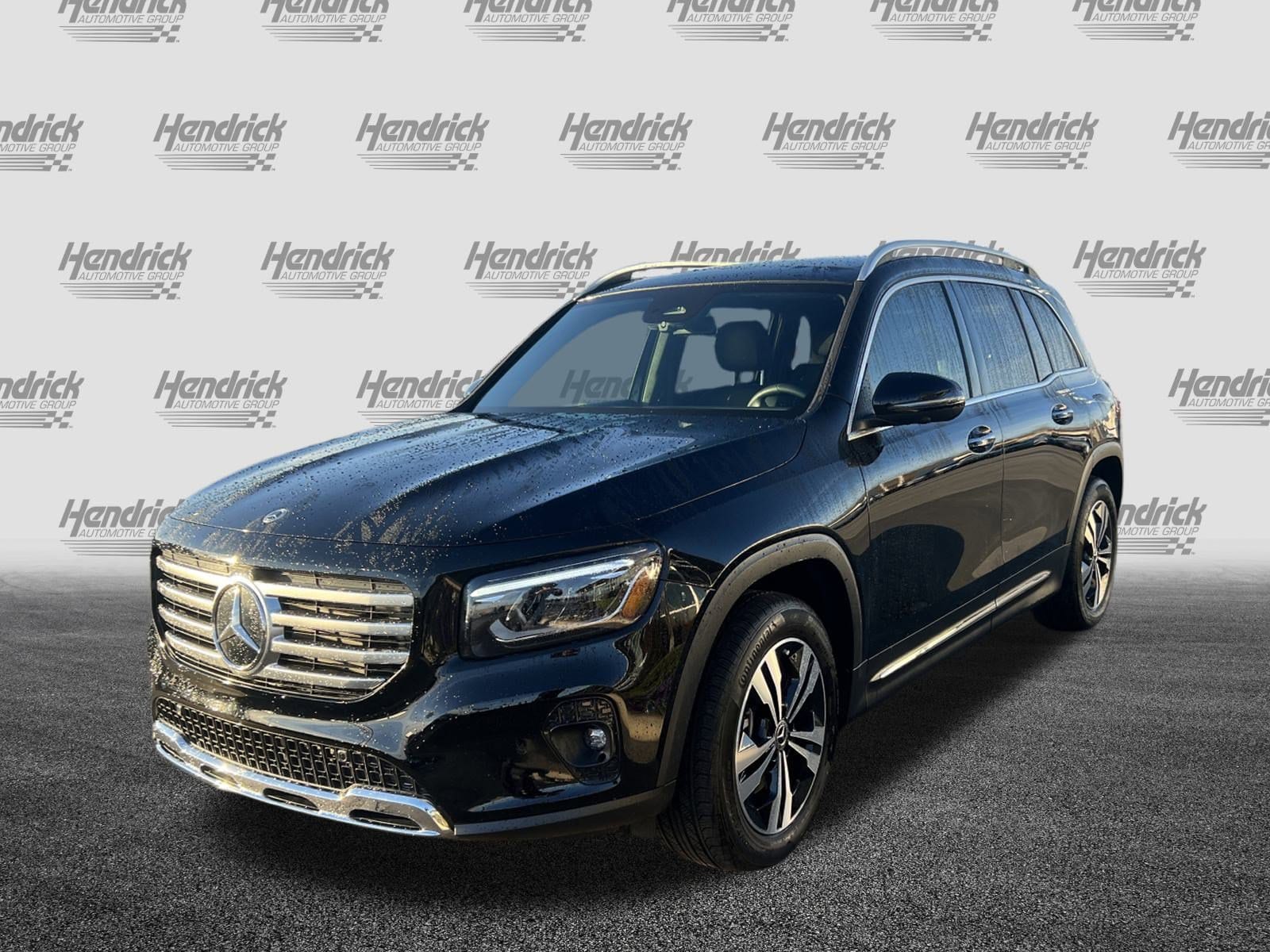 2025 Mercedes-Benz GLB 250 photo 4