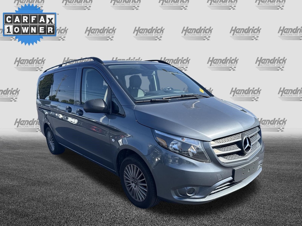 Used 2019 Mercedes-Benz Metris Passenger Van Standard Roof 126 Wheel Minivan