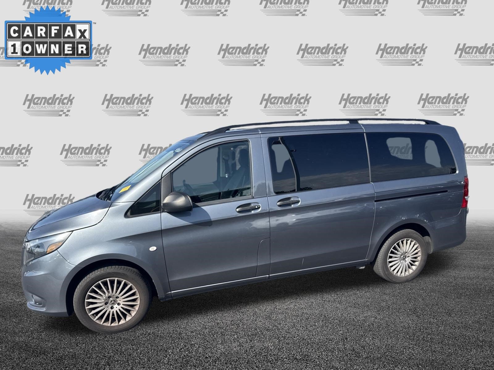 Mercedes-Benz Metris Passenger Van Standard Roof 126 Wheel