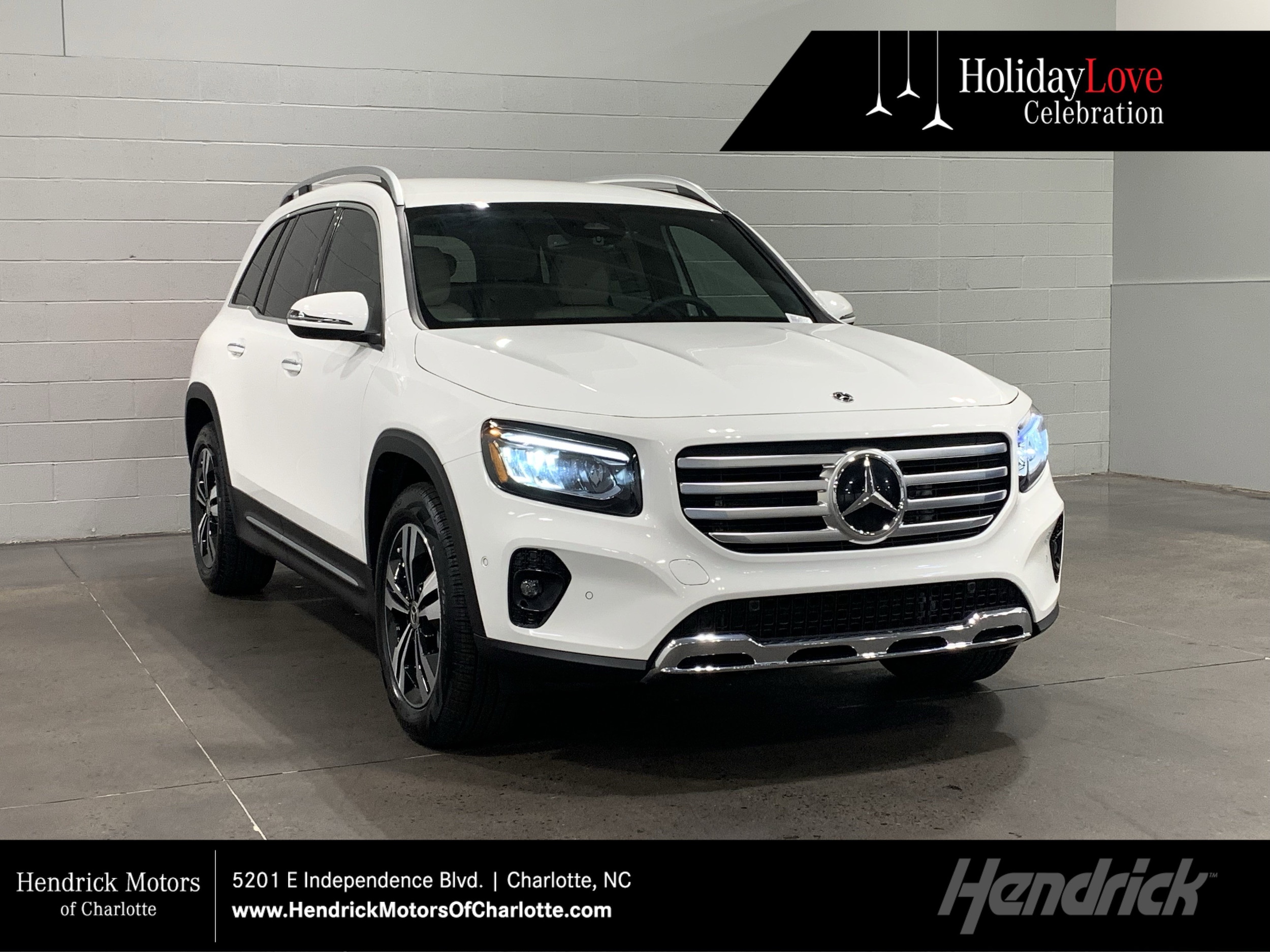 2025 Mercedes-Benz GLB Base's photo