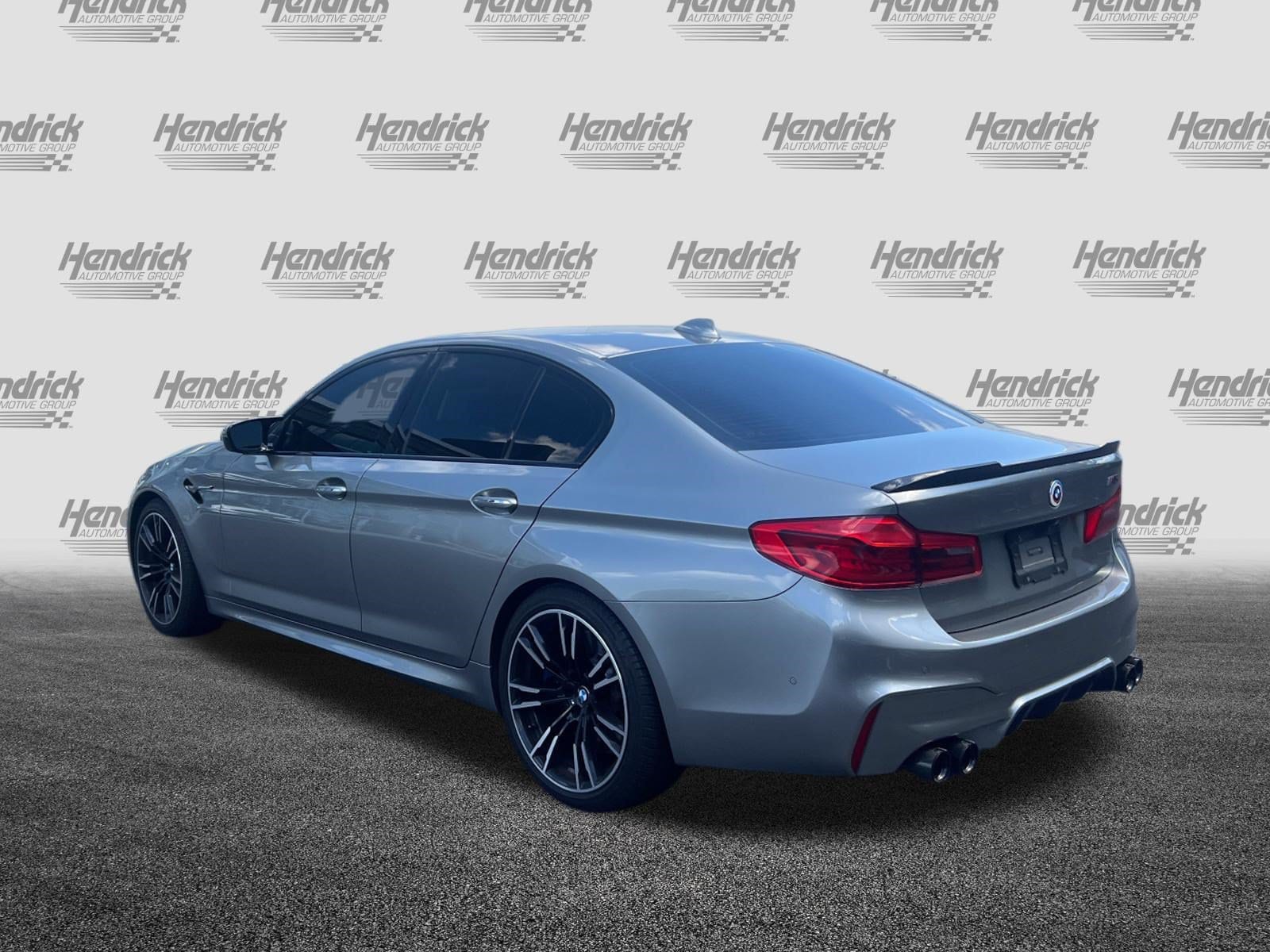 BMW M5 Sedan