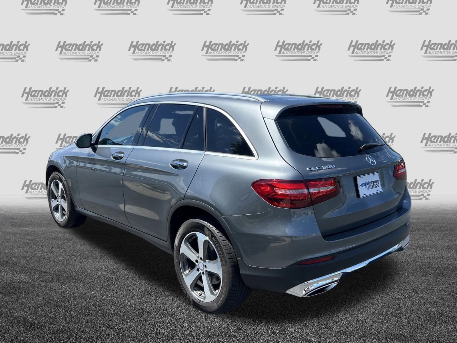 2017 Mercedes-Benz GLC 300 photo 3