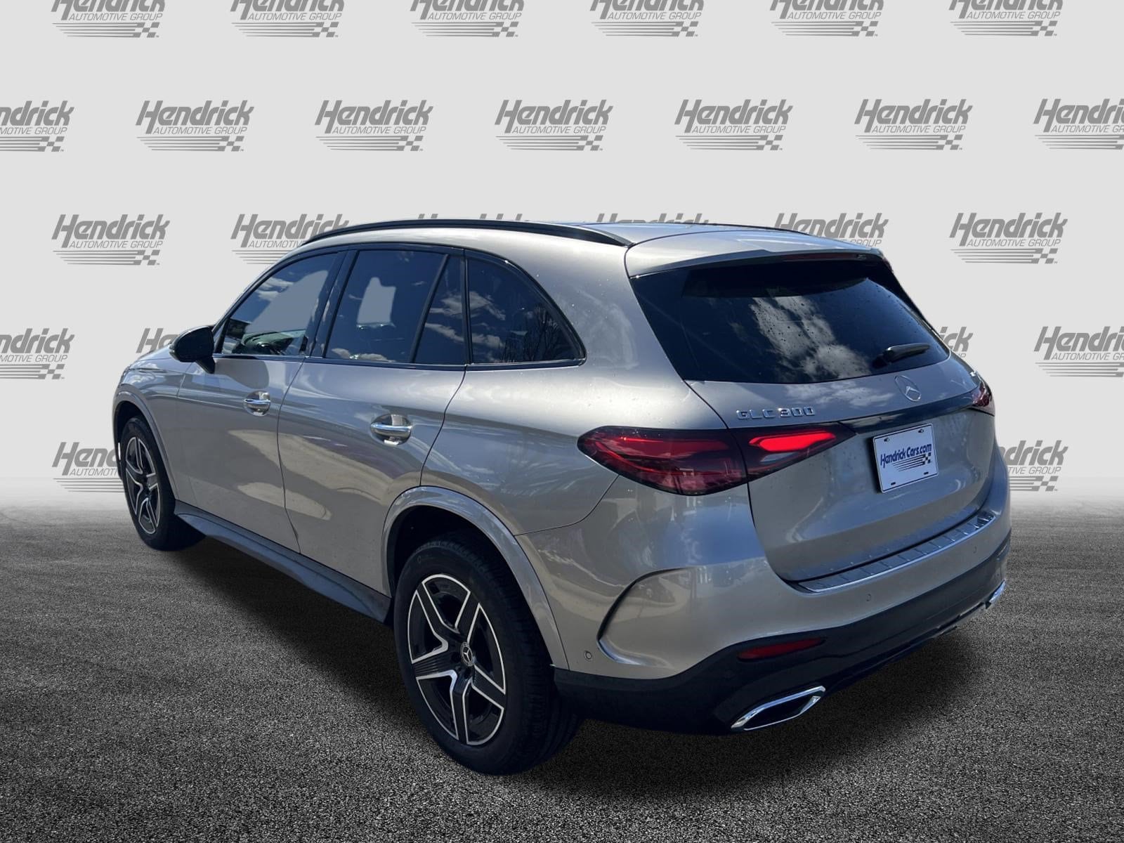 2024 Mercedes-Benz GLC 300 photo 3