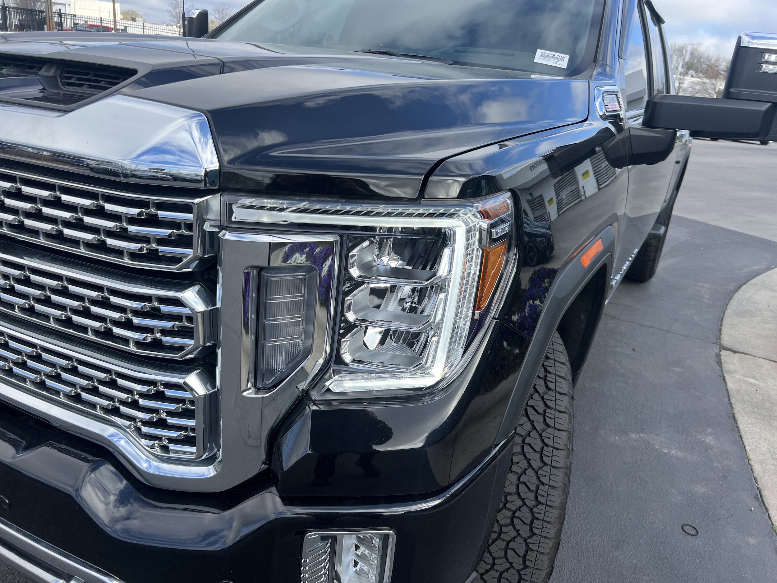2023 GMC Sierra 2500HD Denali photo 4
