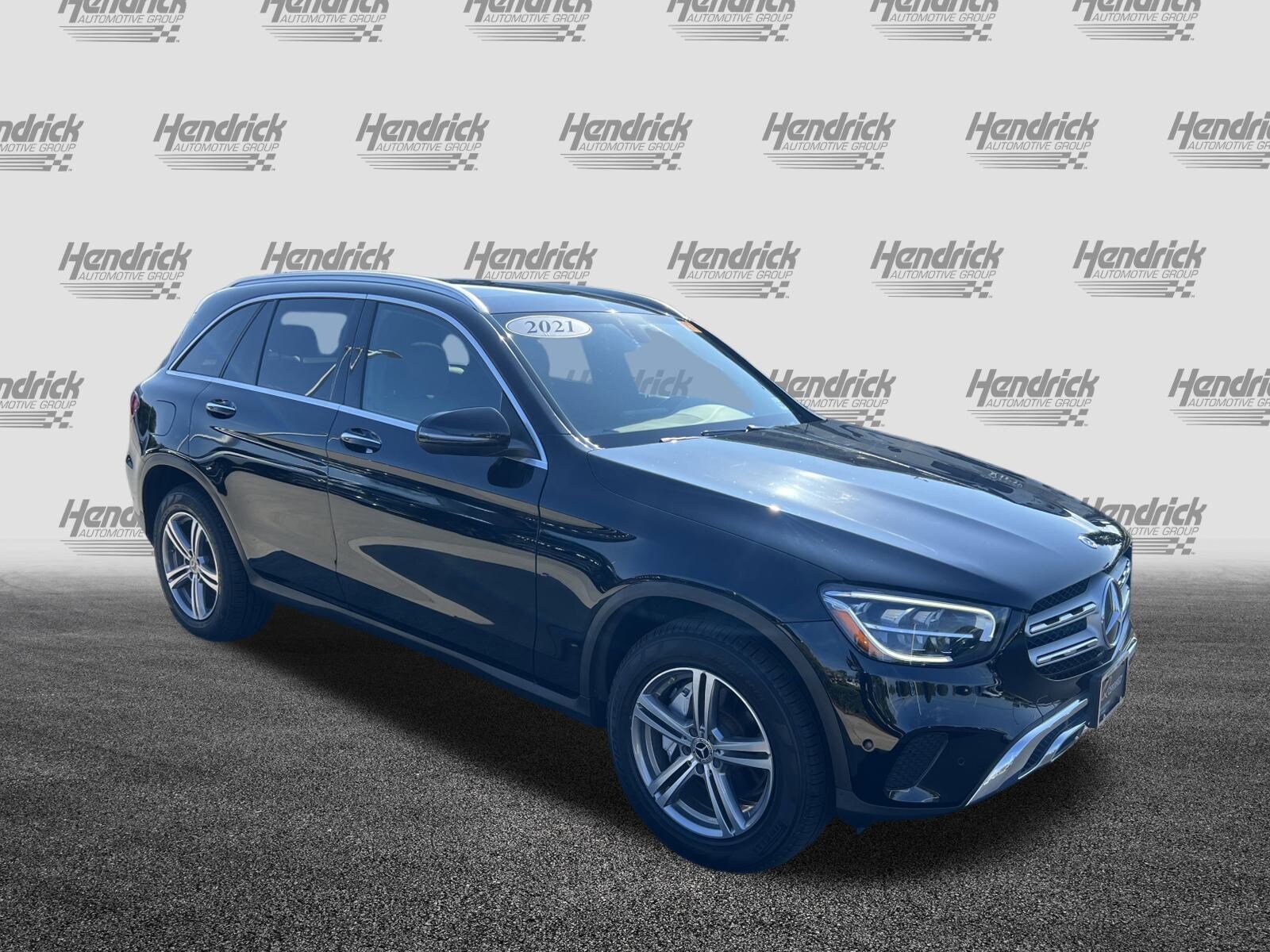 2021 Mercedes Benz GLC 300 4MATIC photo 2