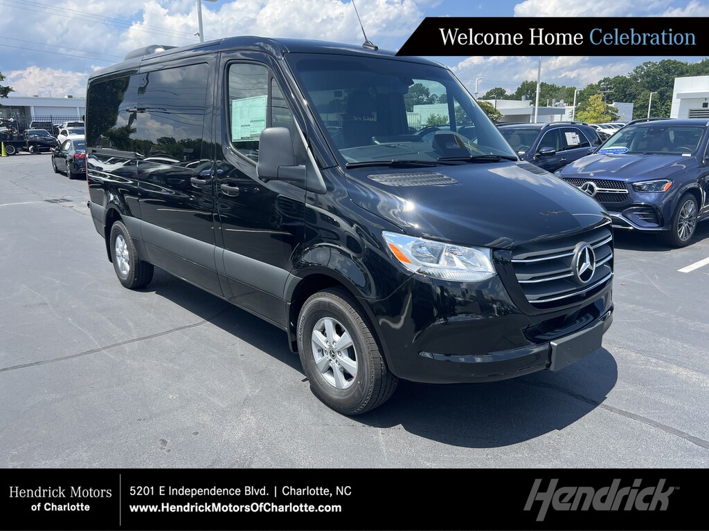 New 2026 Mercedes-Benz Sprinter Passenger Van 2500 Standard Roof I4 Diesel 144 RWD Van