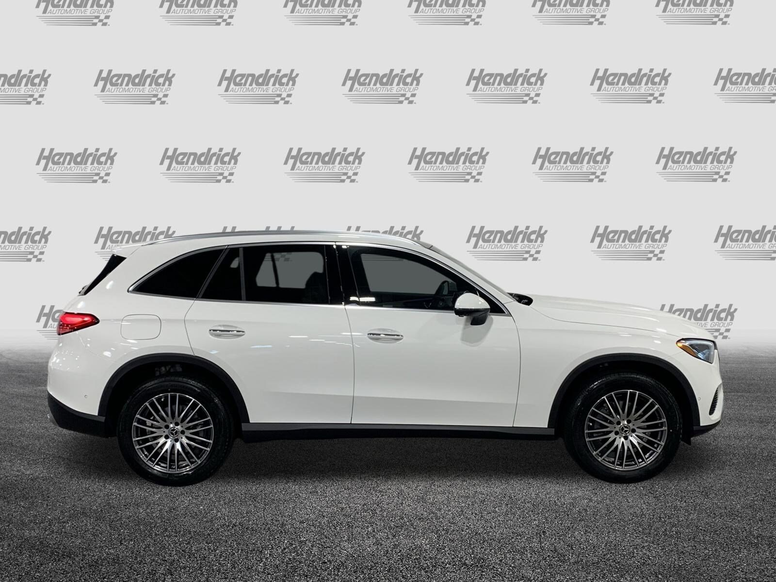 2026 Mercedes Benz GLC 300 photo 3