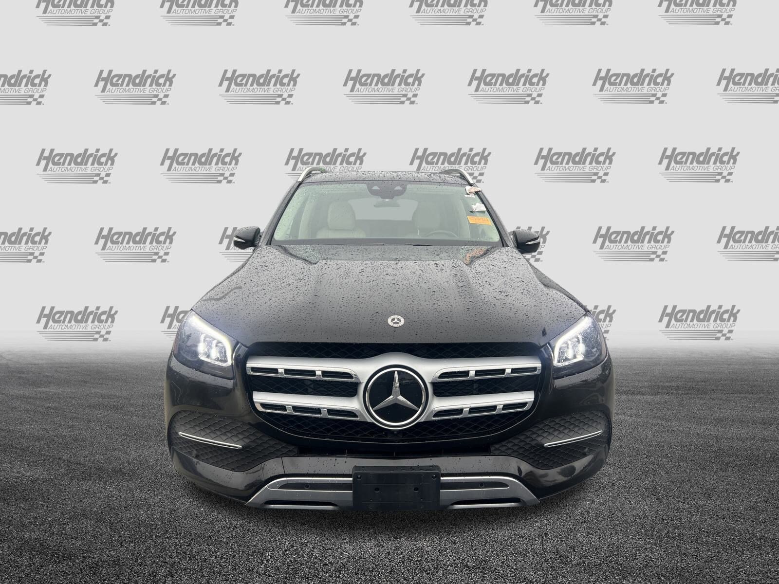 2023 Mercedes Benz GLS 450 4MATIC photo 2