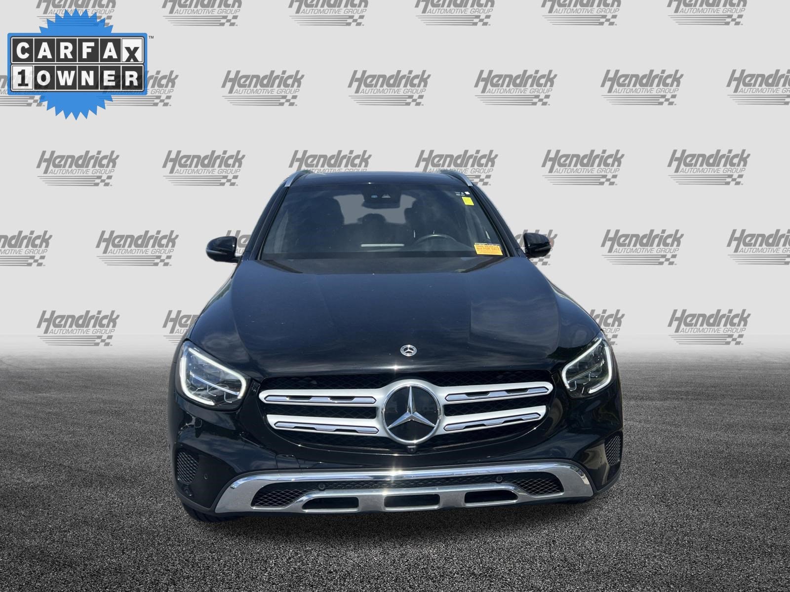 2021 Mercedes-Benz GLC 300 photo 2