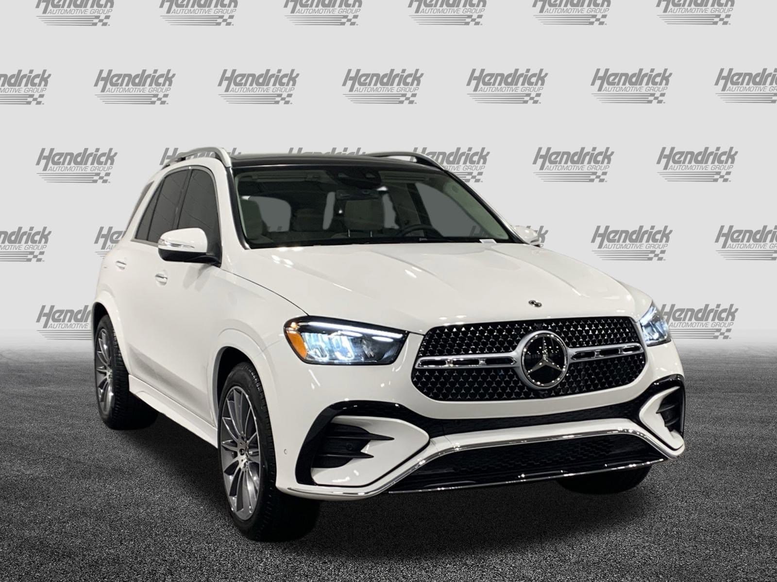 2026 Mercedes Benz GLE 450 4MATIC photo 2