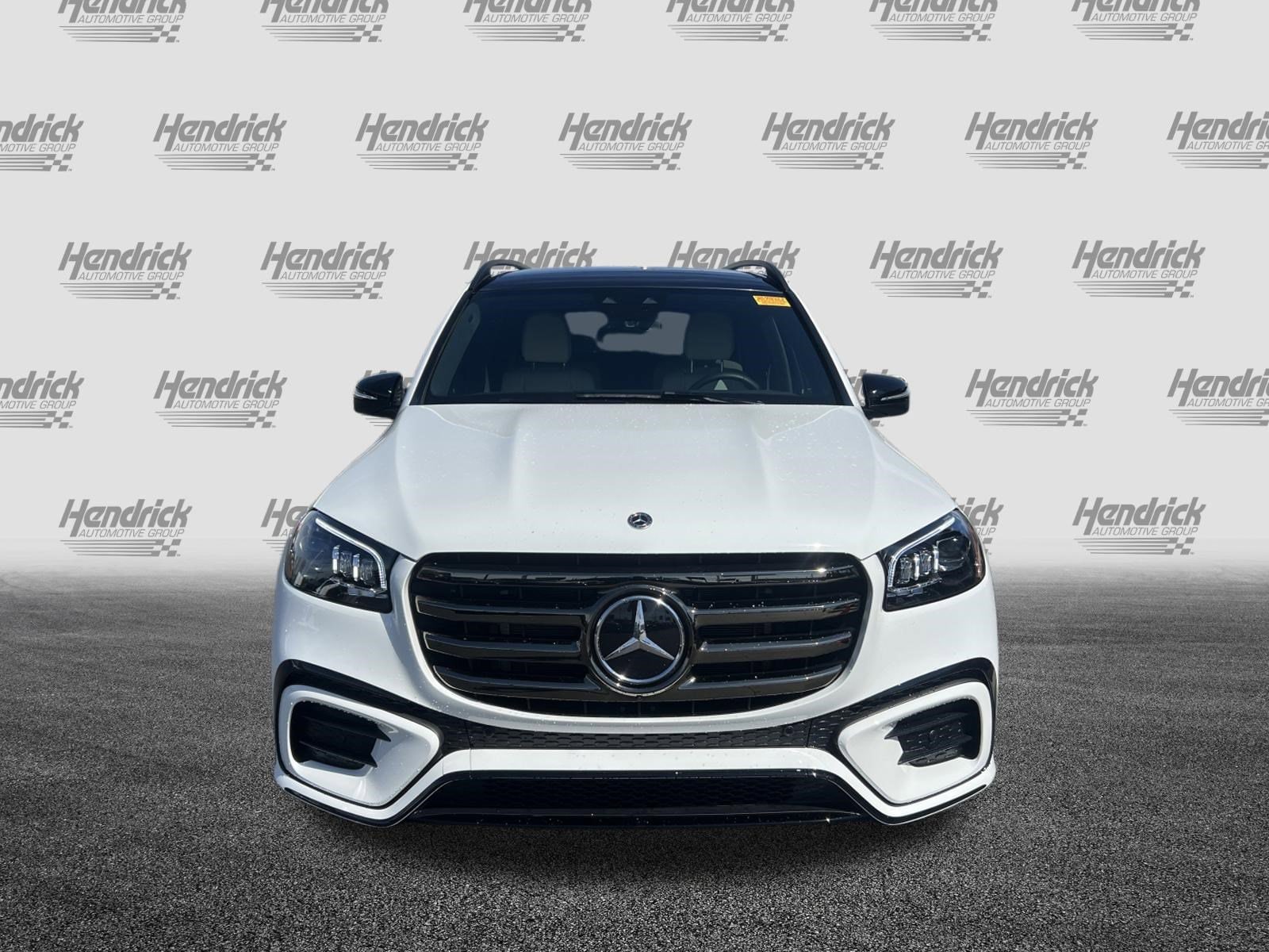2025 Mercedes-Benz GLS 450 photo 2