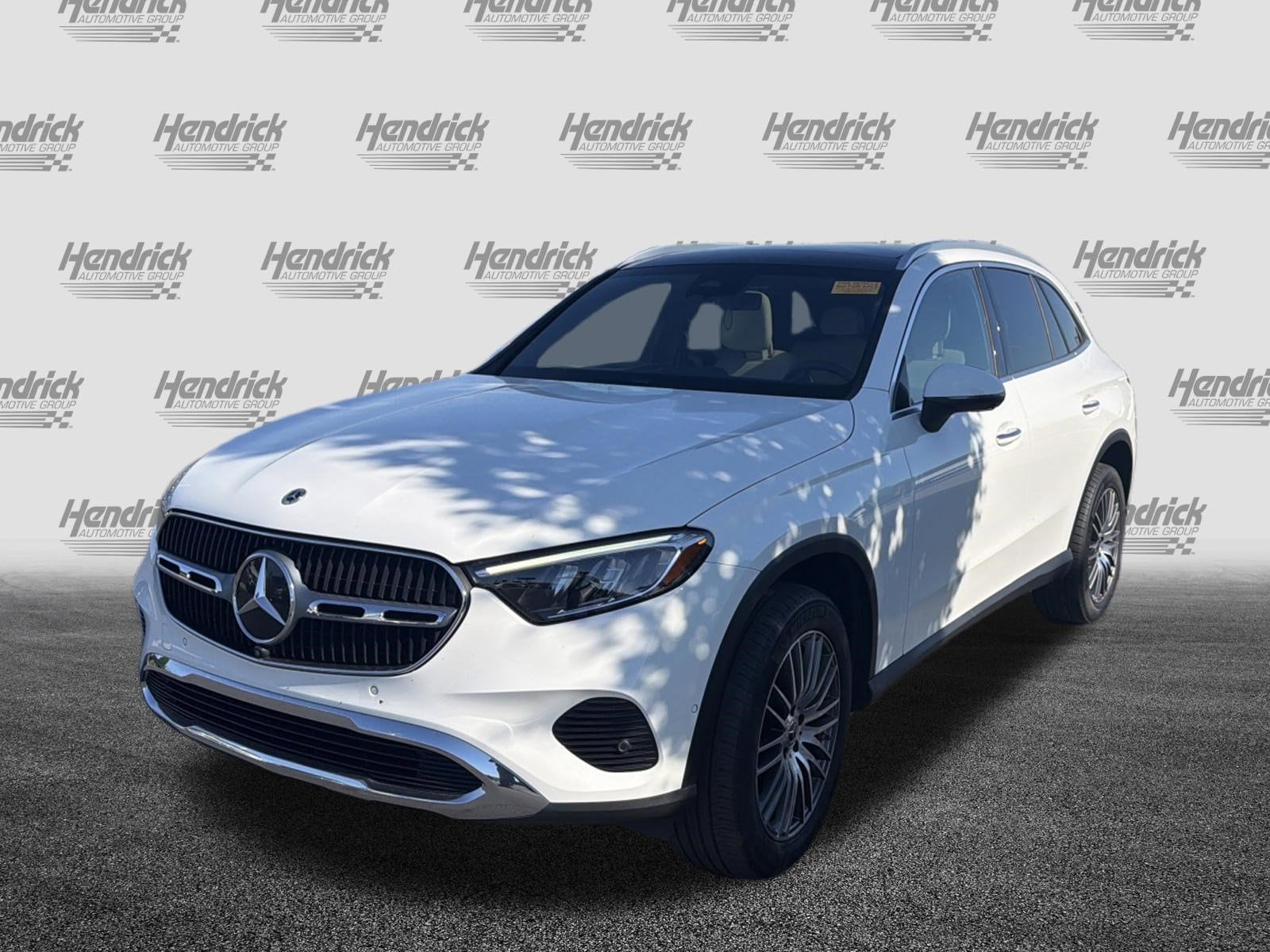 2023 Mercedes-Benz GLC 300 photo 4