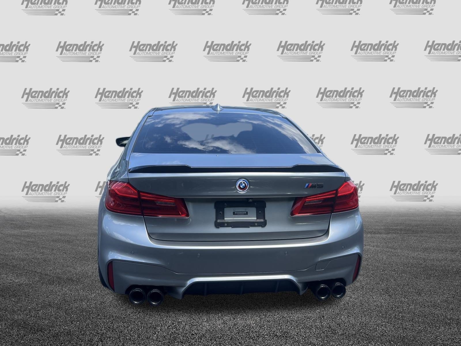 BMW M5 Sedan