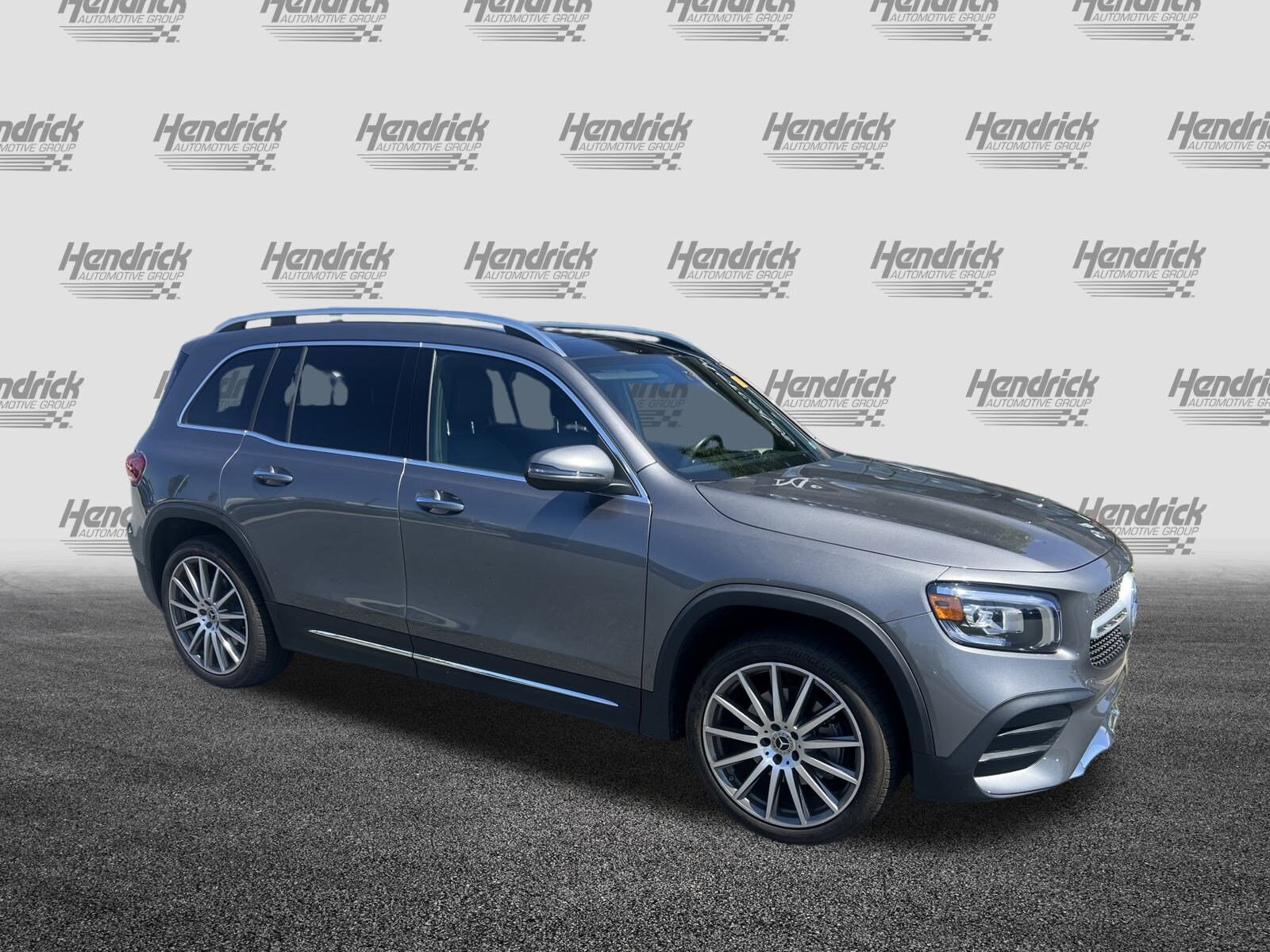 2022 Mercedes Benz GLB 250 photo 2
