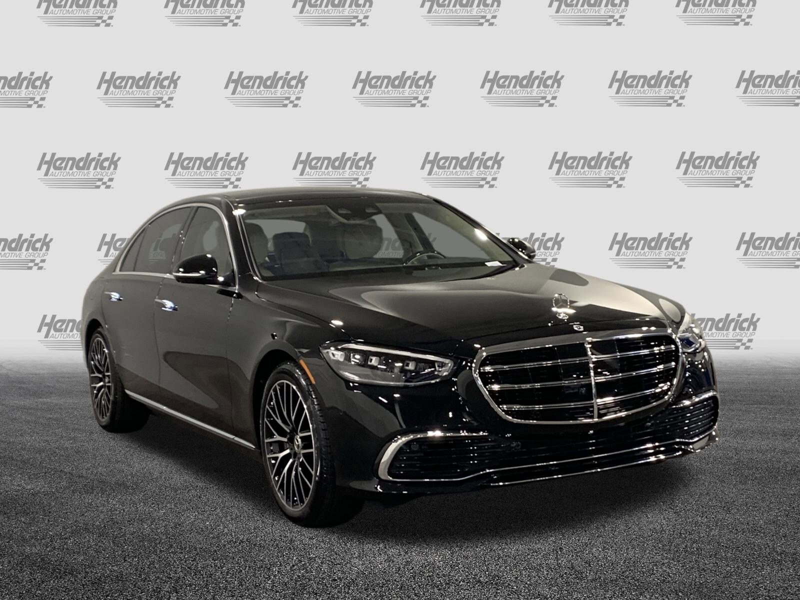 2026 Mercedes Benz S 580 4MATIC photo 2