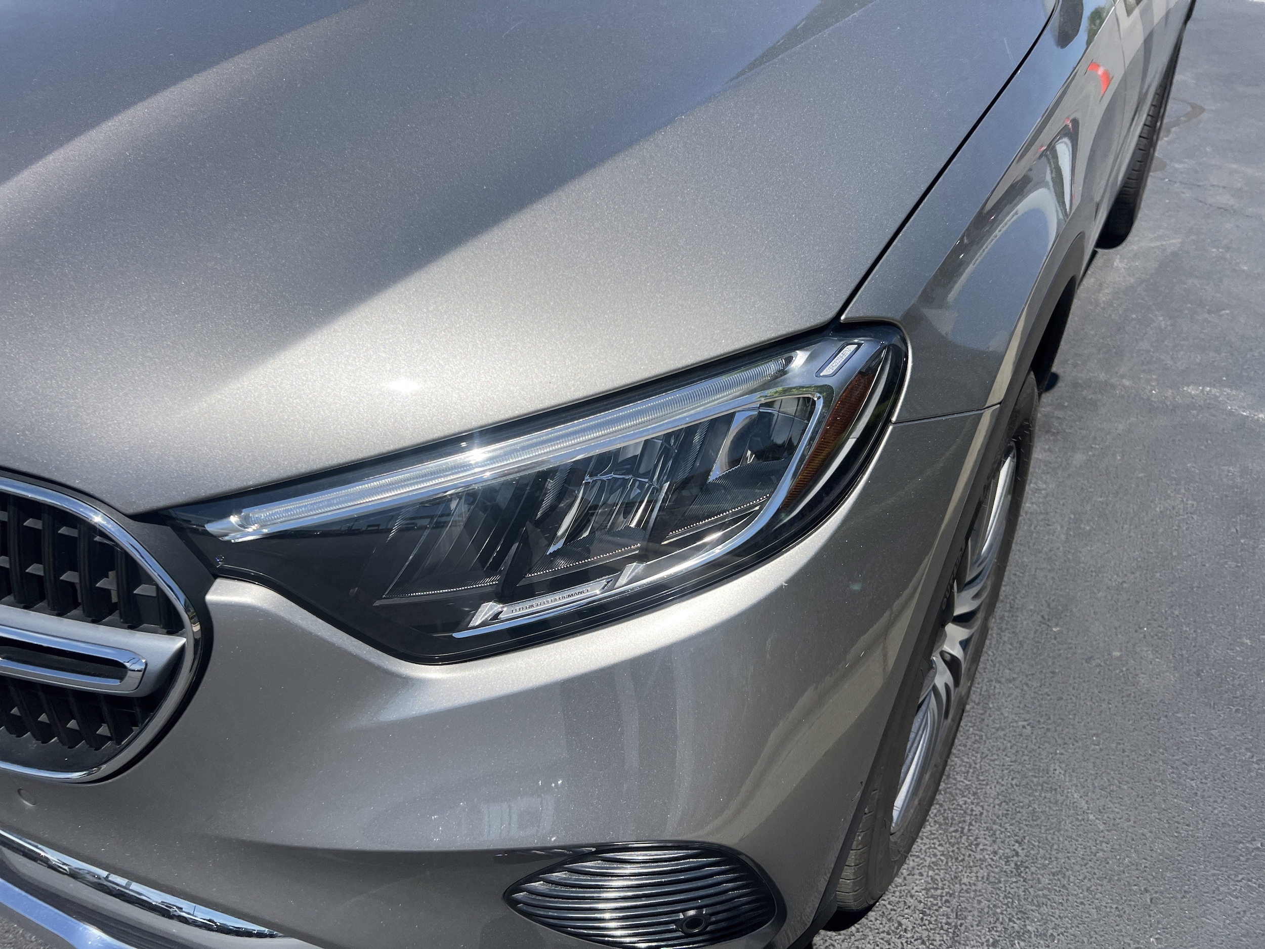 2024 Mercedes-Benz GLC 300 photo 5