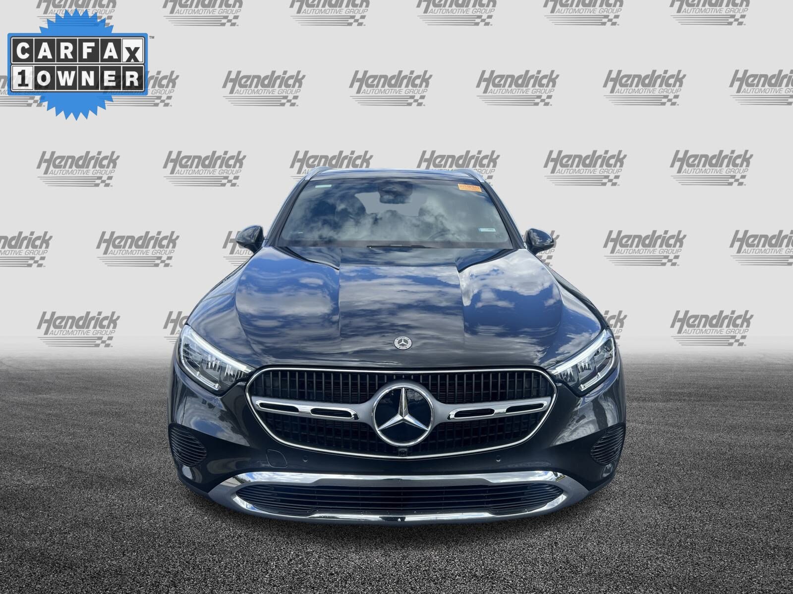 2024 Mercedes Benz GLC 300 photo 3