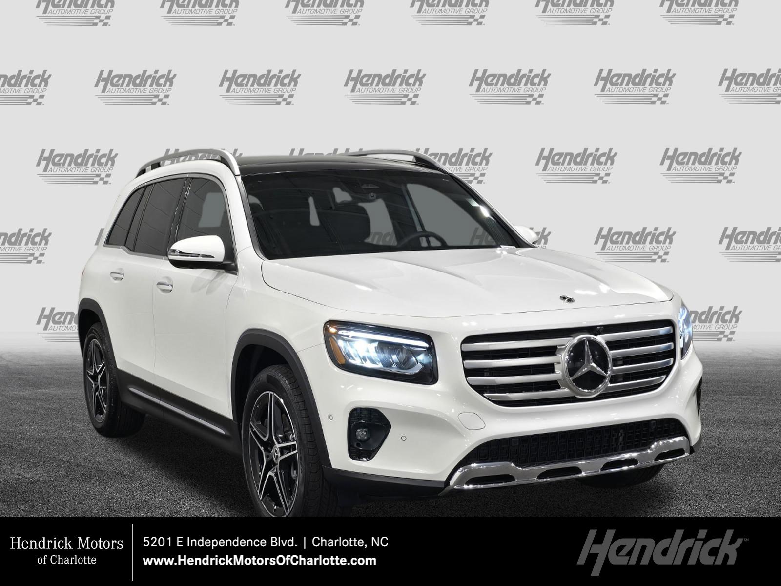 2026 Mercedes-Benz GLB GLB 250 4MATIC's photo