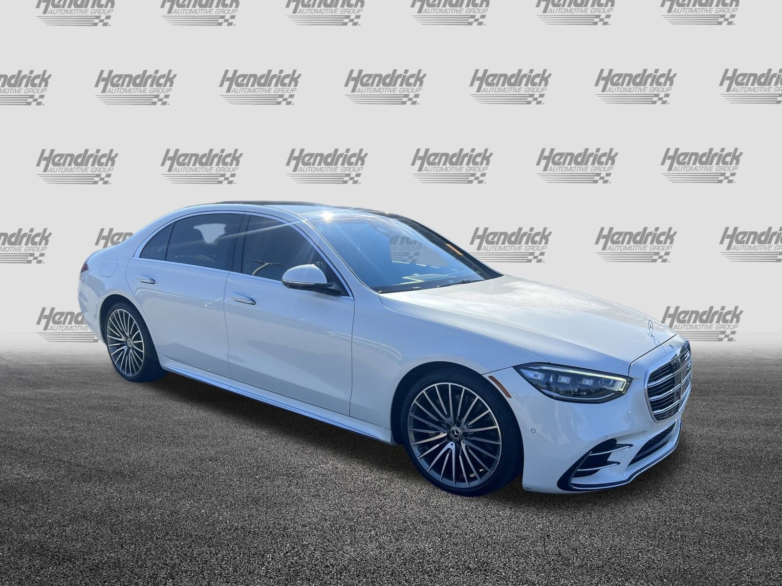 2022 Mercedes Benz S 580 4MATIC photo 2