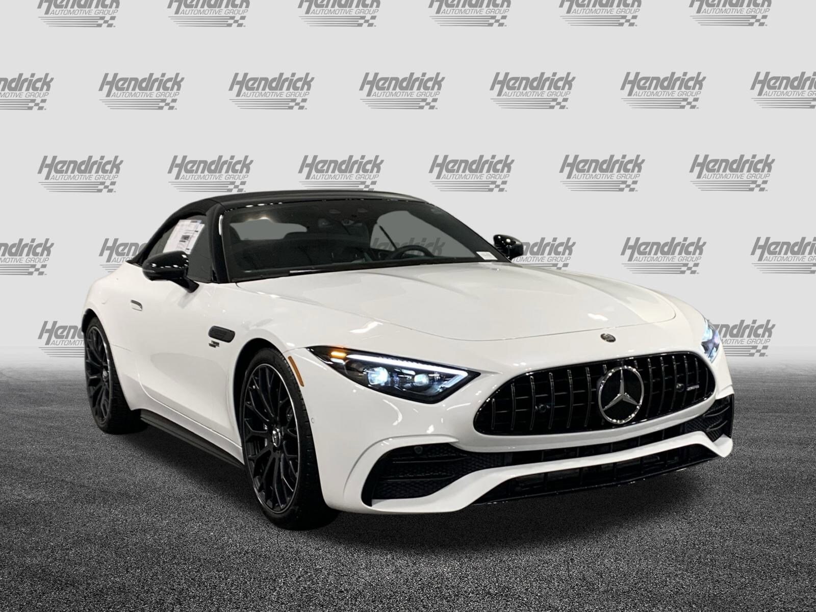 2026 Mercedes Benz SL AMG 43 photo 2