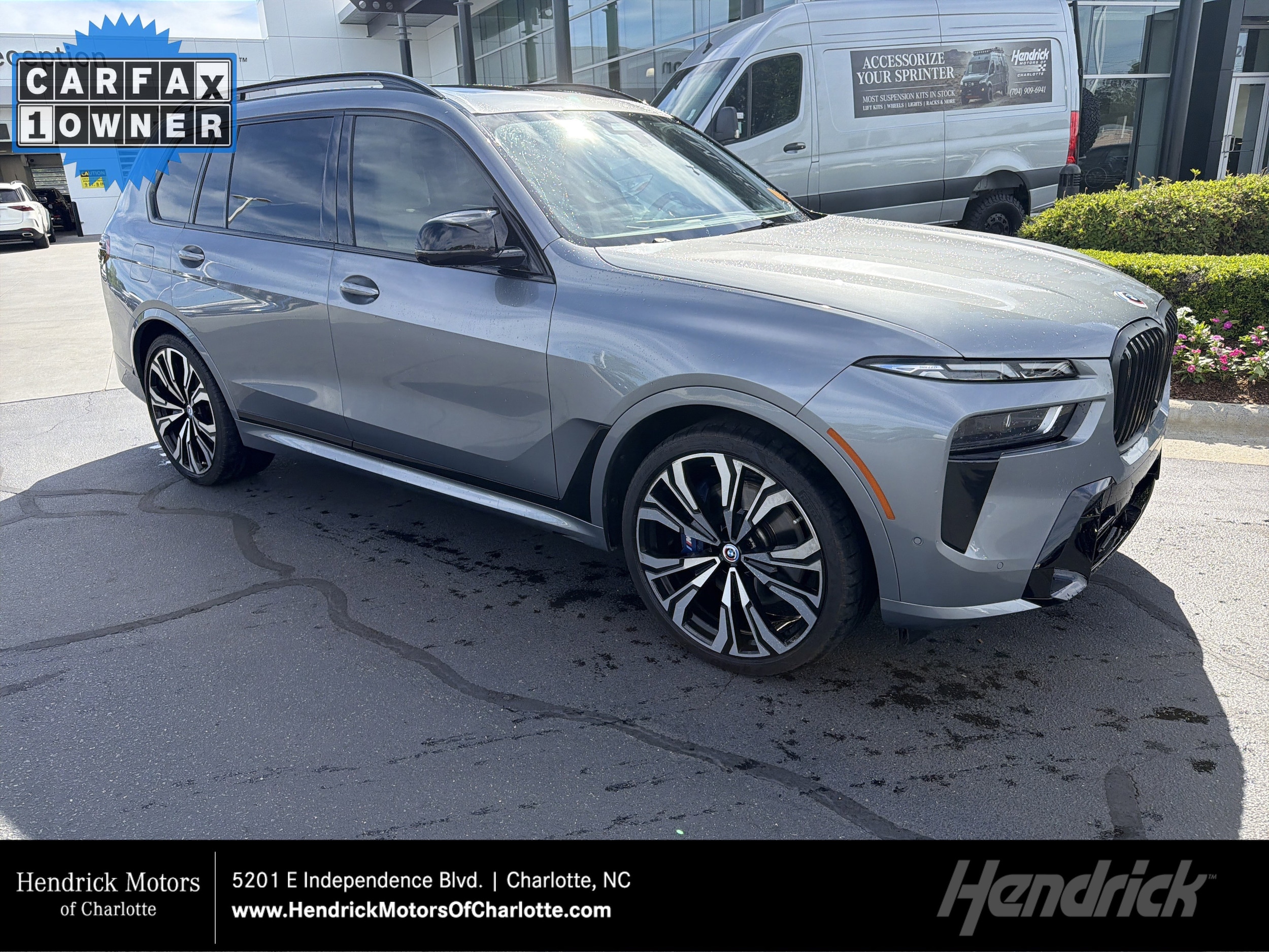 2023 BMW X7 M60i's photo