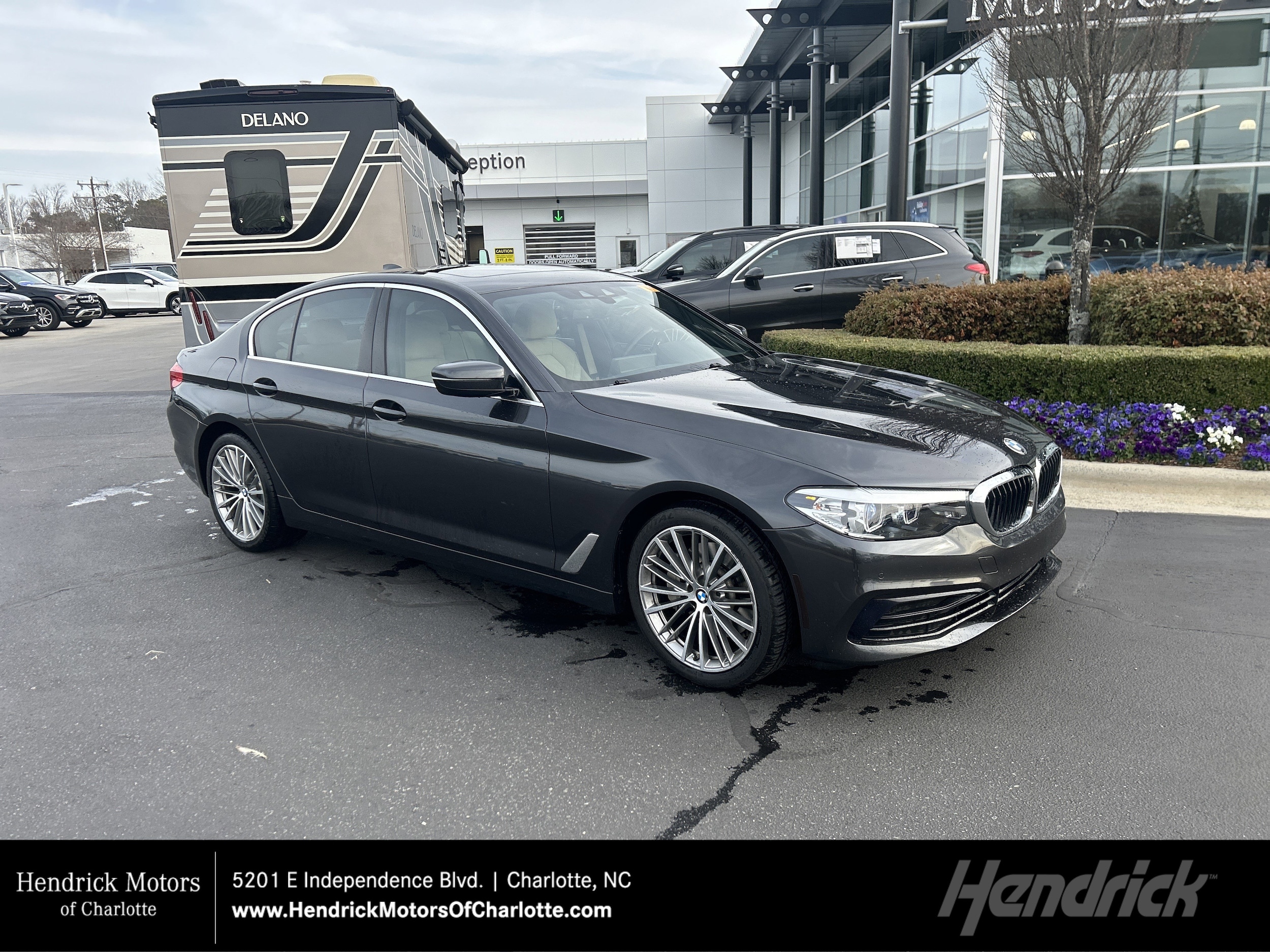 2019 BMW 5 Series 530i's photo