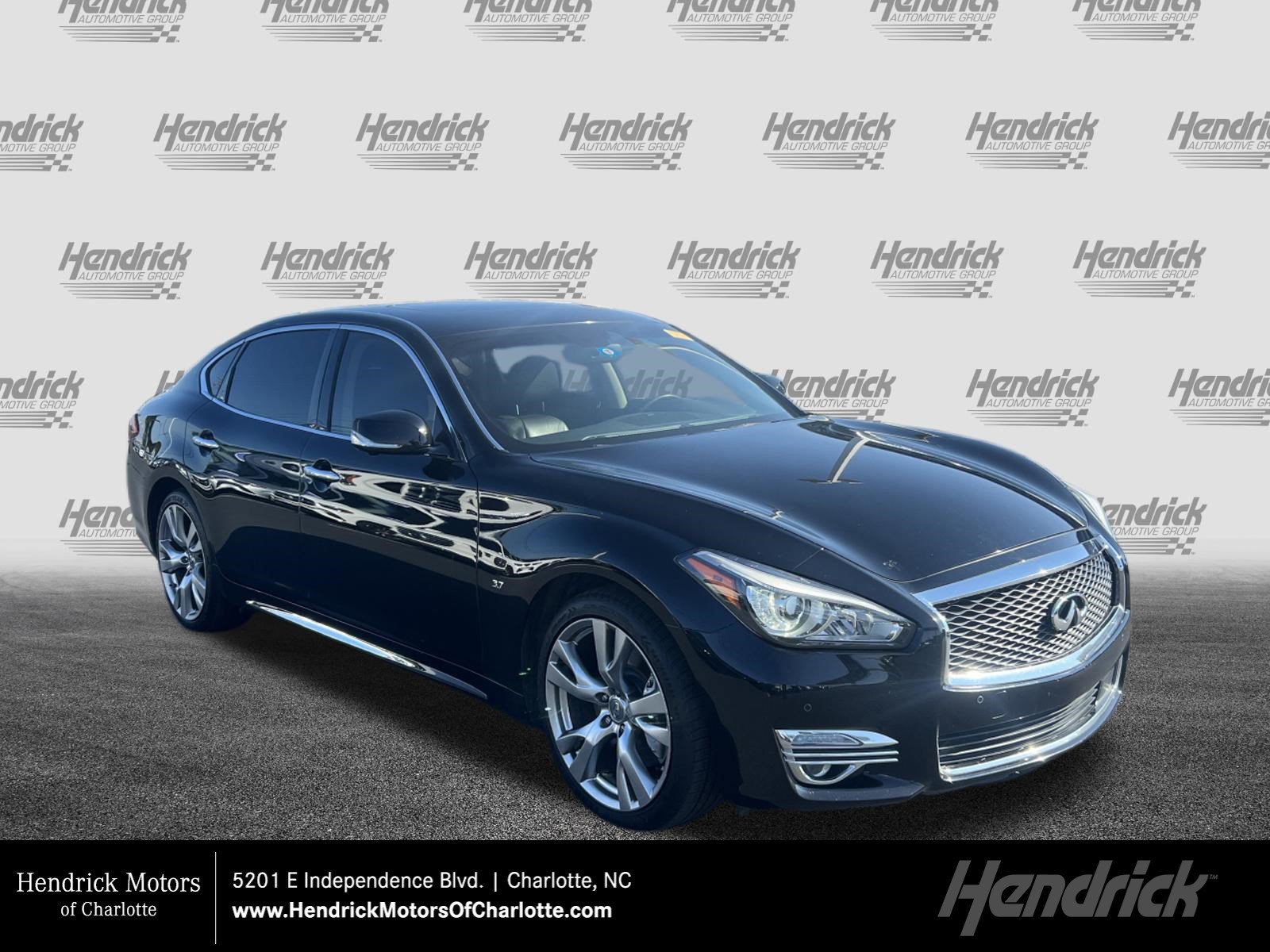INFINITI Q70L 3.7