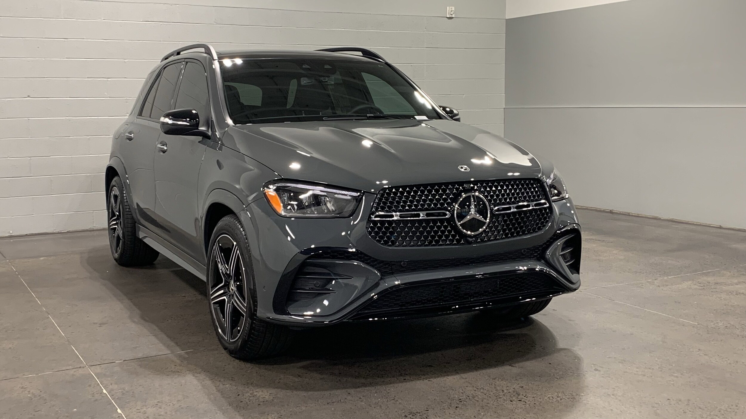 2026 Mercedes Benz GLE 450 4MATIC photo 2
