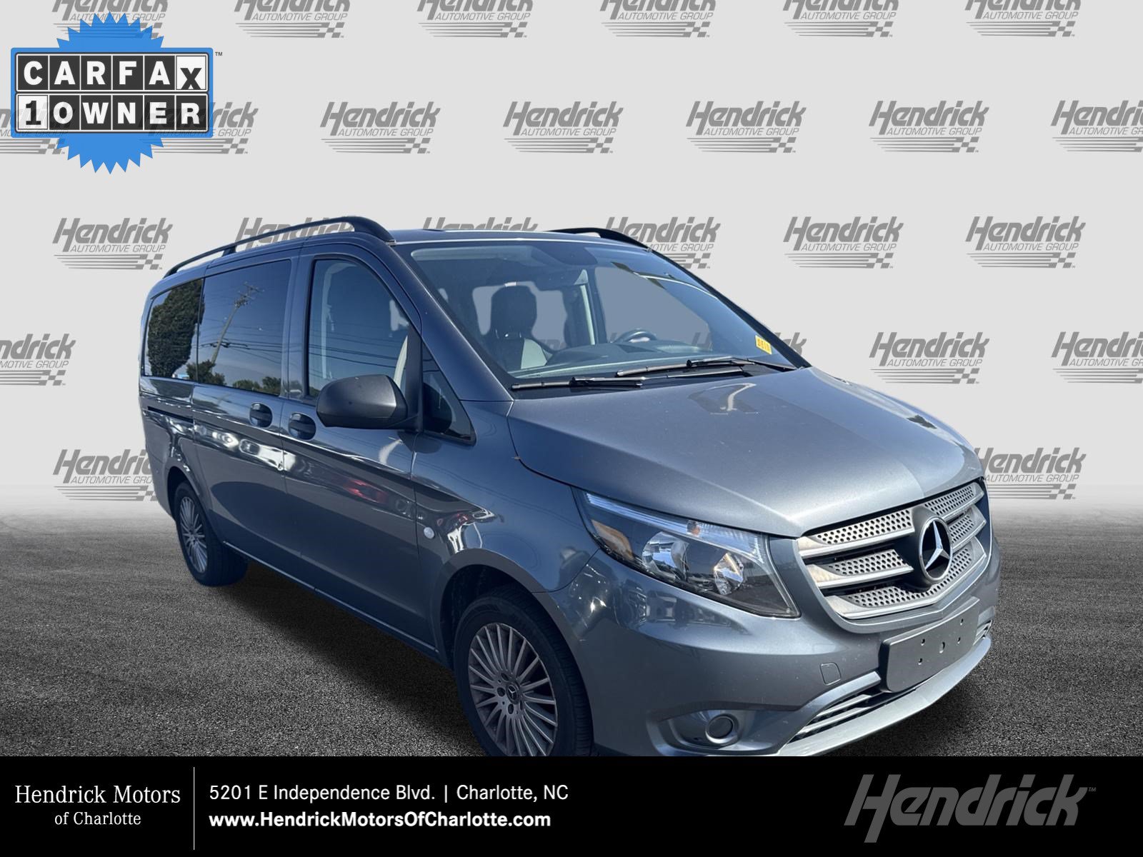 Mercedes-Benz Metris Passenger Van Standard Roof 126 Wheel