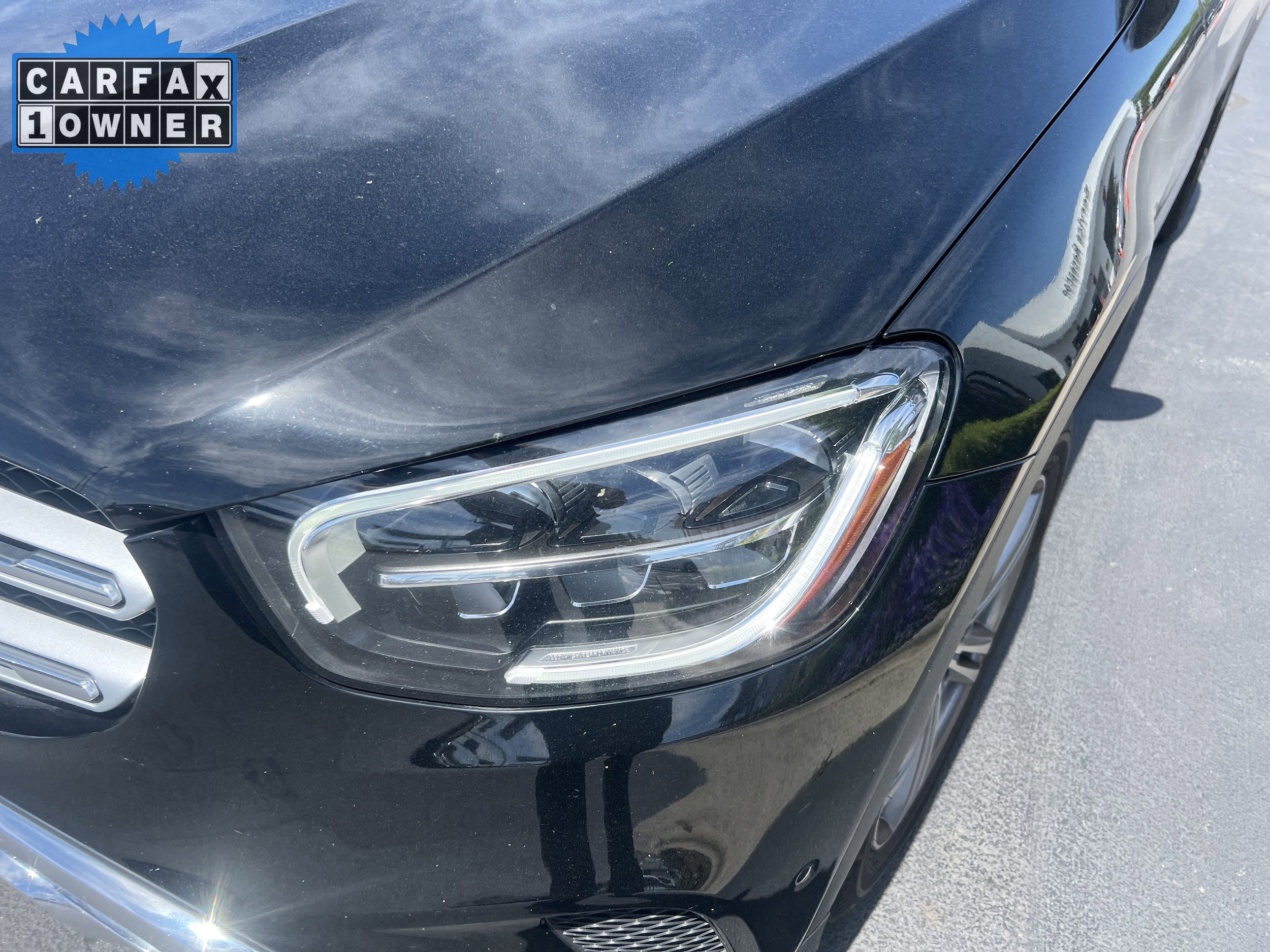 2021 Mercedes-Benz GLC 300 photo 5