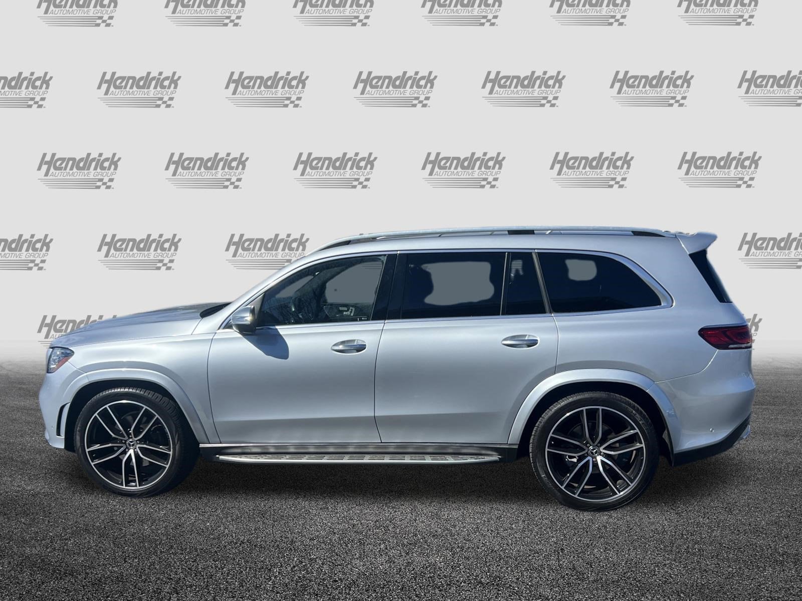 2023 Mercedes-Benz GLS 450 photo 6