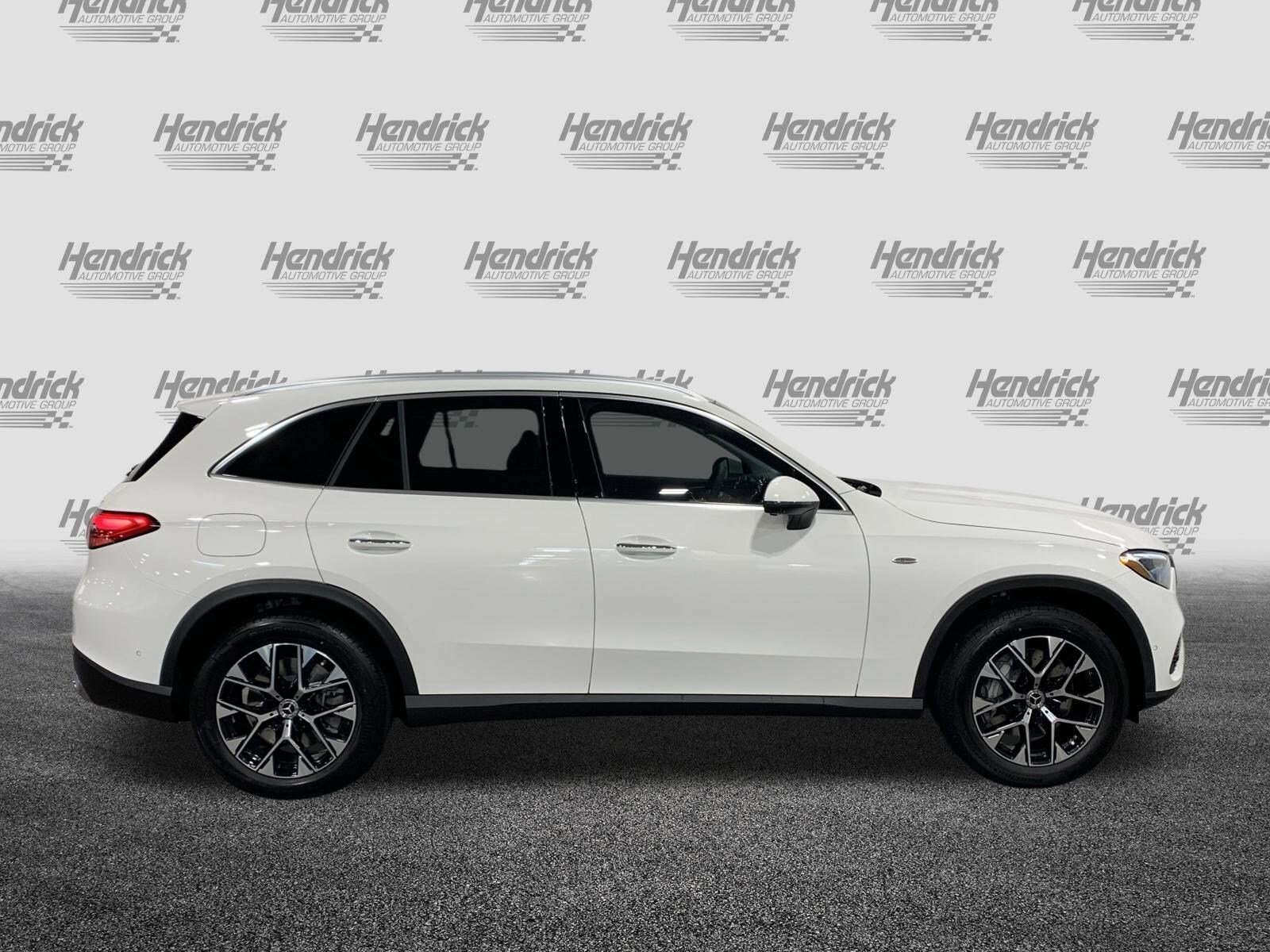 2025 Mercedes Benz GLC 350e 4MATIC photo 3